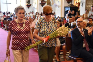 DSC 8342 - Entrada del estandarte y ofrenda floral al Santo Cristo de la Luz en Dalías