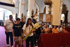 DSC 8353 - Entrada del estandarte y ofrenda floral al Santo Cristo de la Luz en Dalías