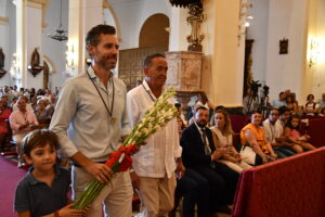 DSC 8369 - Entrada del estandarte y ofrenda floral al Santo Cristo de la Luz en Dalías