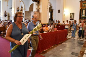 DSC 8388 - Entrada del estandarte y ofrenda floral al Santo Cristo de la Luz en Dalías