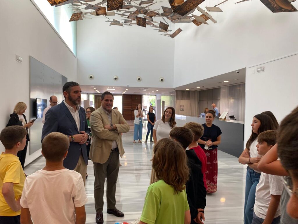 251010 Explora 02 - Escolares del CEIP Nuestra Señora de Gádor de Berja abren el programa 'Explora. Cultura en las aulas'