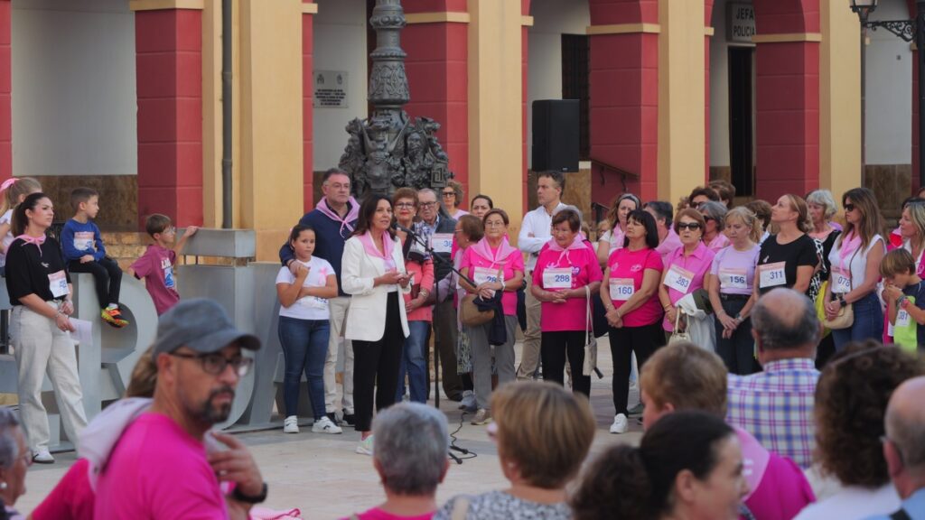 Marcha Pon el Rosa en tu vida Berja 2025 7 - Berja se vuelca en la XI Marcha contra el cáncer de mama y recauda 1.640 euros para la AECC