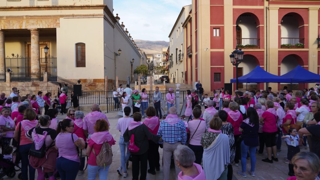 Previo Marcha pon el rosa en tu vida Berja 2025 2 - La XI Marcha Contra el Cáncer de Mama volverá a llenar de rosa las calles de Berja