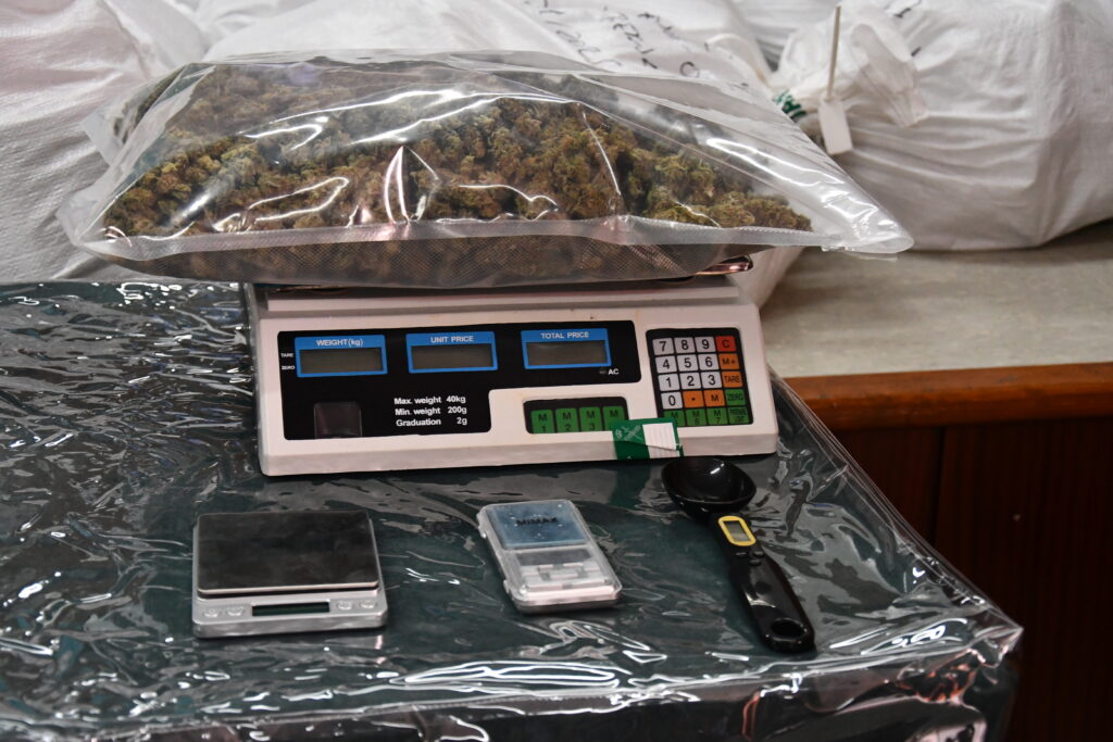 DSC 1161 - El Poniente protagoniza la mayor incautación de cocaína en la historia de Almería con la Operación Lukenan