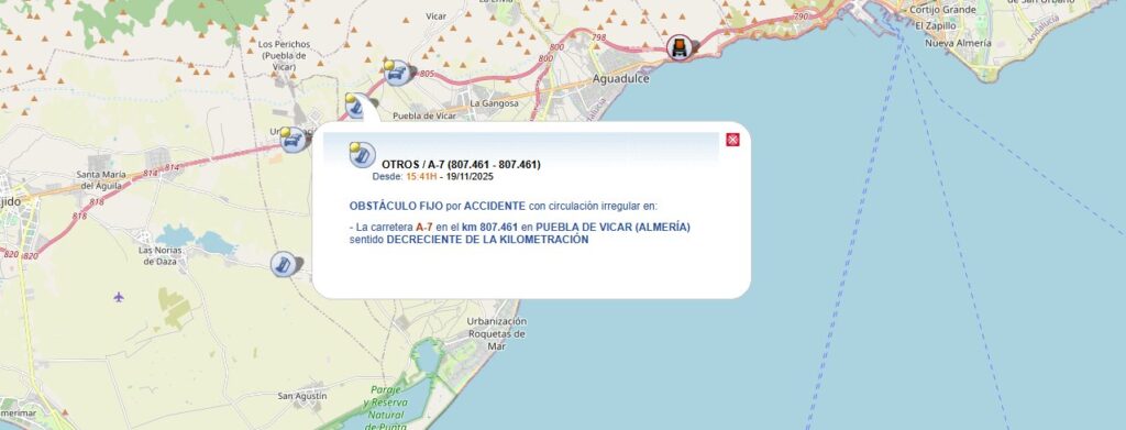 G6ID1ARXIAAEwXI - Dos accidentes provocan retenciones en la A-7 a su paso por La Mojonera