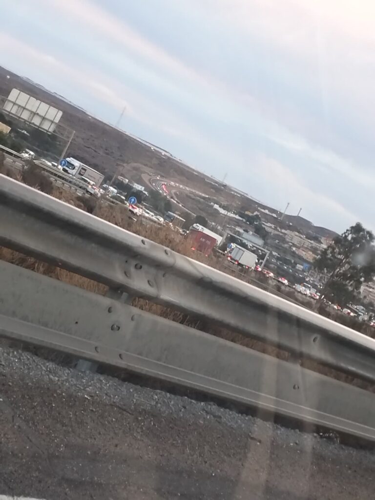 WhatsApp Image 2025 11 17 at 07.58.02 1 - Muere un conductor kamikaze de Adra tras colisionar con un camión en la A-7 a la altura de Huércal de Almería