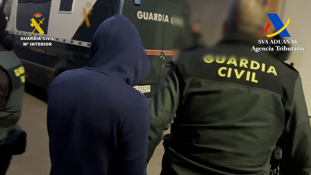 11 2 - Guardia Civil y Aduanas desmantelan una banda de narcos asentada en El Ejido