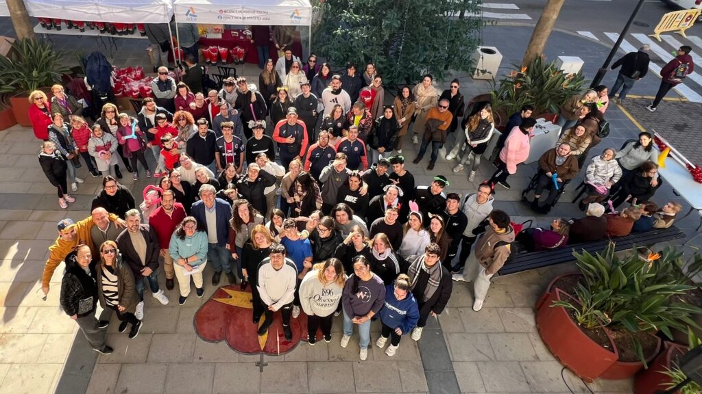 251203 Adra conmemora el Dia de la Diversidad Funcional con manifiestos actividades y un mercadillo navideno 2 - Manifiestos, actividades y un mercadillo navideño por el Día de la Diversidad Funcional en Adra