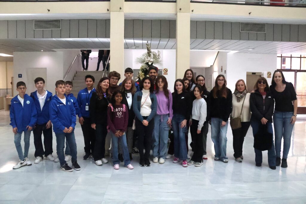 251206 VISITA CEIP RAMON Y CAJAL ERASMUS 2 - Un grupo de estudiantes italianos del proyecto Erasmus+ visitan el Ayuntamiento de El Ejido