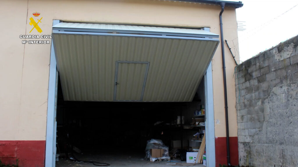 op nitrobur fitosanitarios burgos editada FOTO 1 - Detienen a tres butroneros que robaron en un polígono de Burgos más de 100.000 euros en fitosanitarios