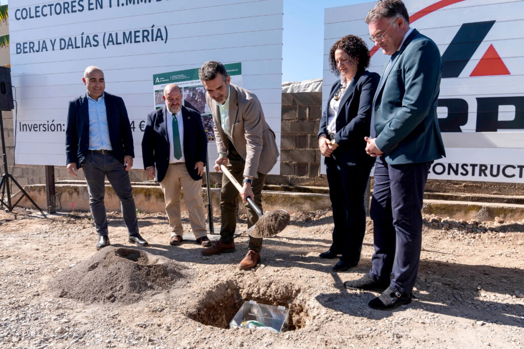 260223 Primera piedra colectores Balanegra Dalias y Berja 1 - Arrancan las obras de los nuevos colectores en Balanegra, Berja y Dalías por casi 5,5 millones de euros