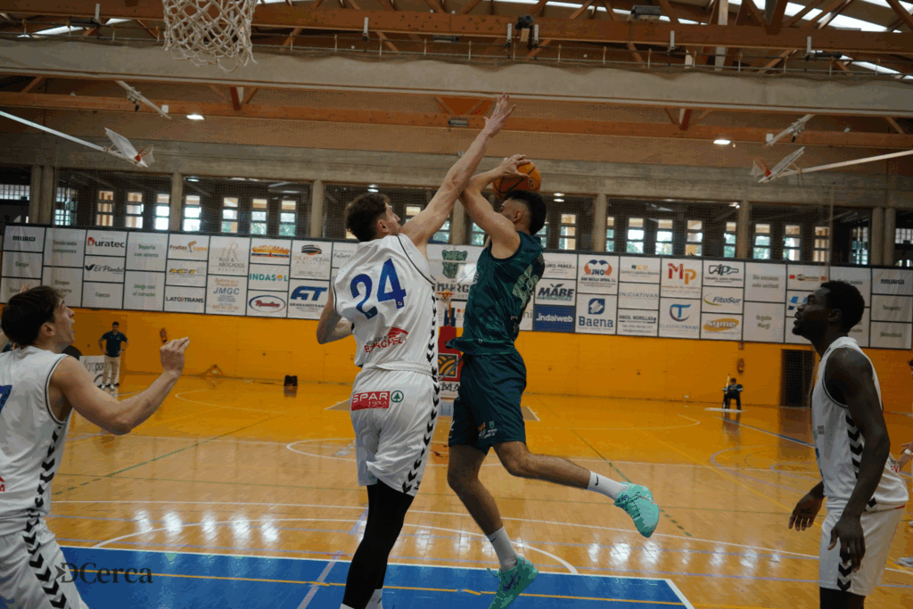 11 - El partidazo de Sur Seeds B. Murgi VS Byspania Tíjola en imágenes