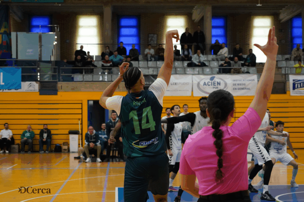 16 - El partidazo de Sur Seeds B. Murgi VS Byspania Tíjola en imágenes