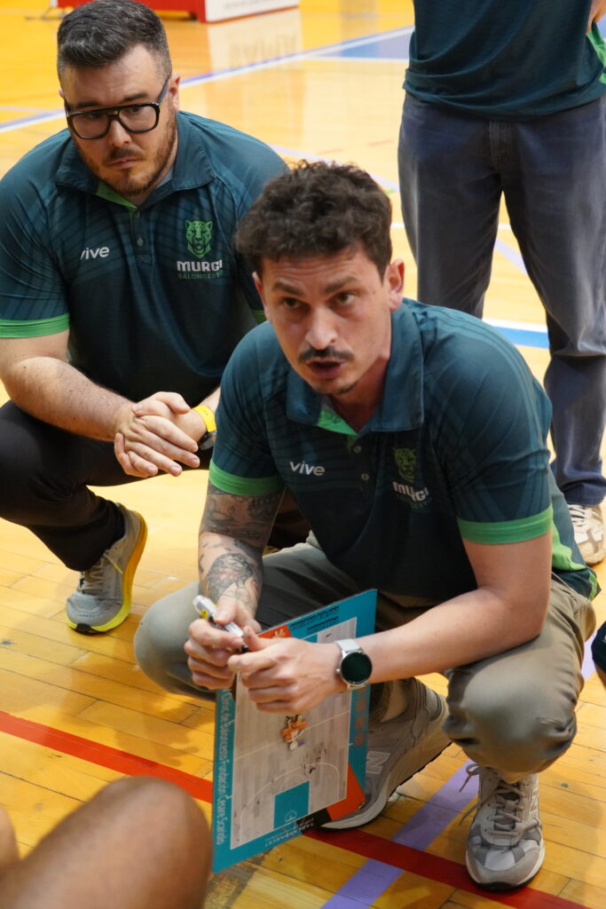 DSC03725 - Tropiezo de Sur Seeds B. Murgi ante un Colegio el Pinar que busca el ascenso (100-65)