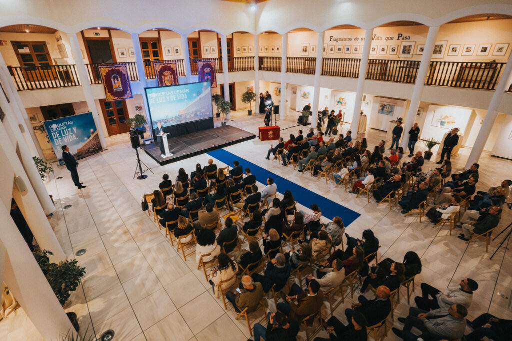 DSC05274 - Roquetas de Mar presenta su nueva campaña turística y entrega sus premios a la promoción y desarrollo de la ciudad