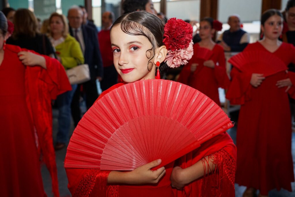 nina flamenca - Vícar presenta la segunda edición de su Salón de la Moda Flamenca
