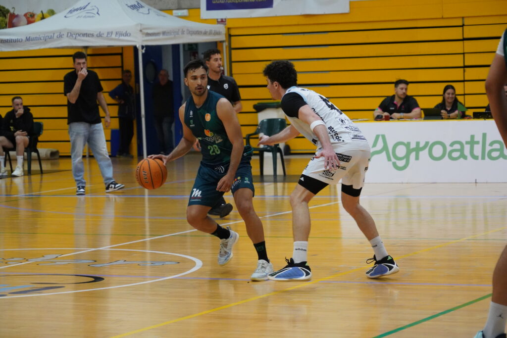 DSC00277 - Sur Seeds B. Murgi roza la remontada y planta cara a Jaén FS (75-81)