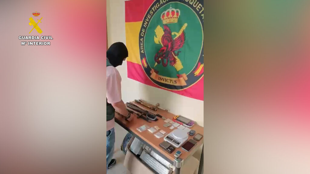 1000139469 - Trece días secuestrado y drogado en Roquetas de Mar para robarle 40.000 euros
