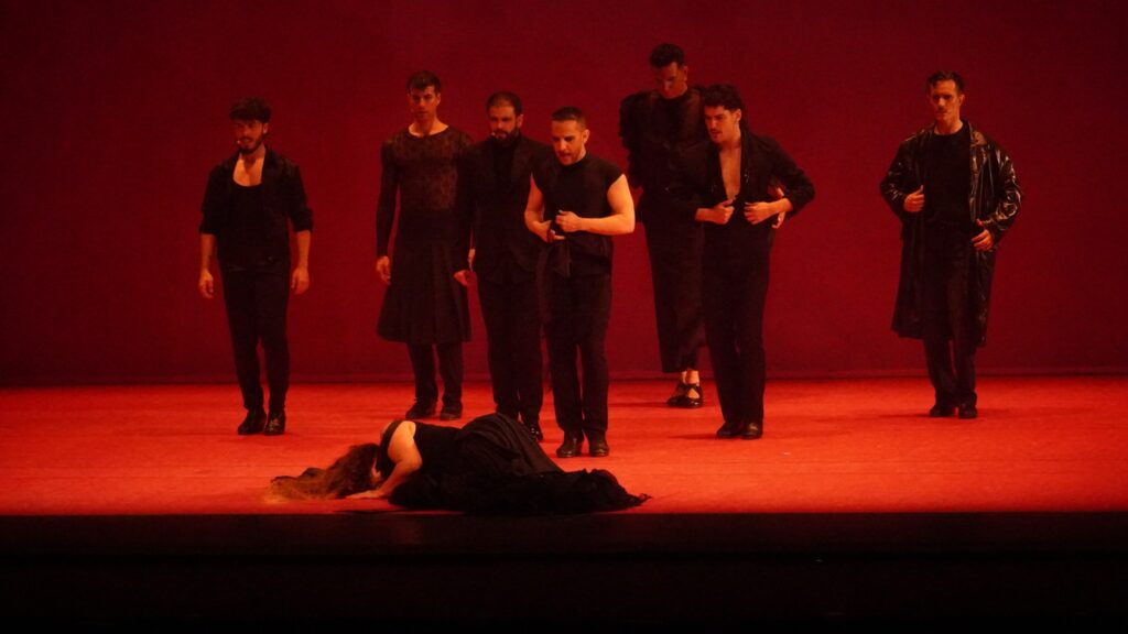 MUERTA DE AMOR - El Festival Internacional de Teatro de El Ejido arranca con espectáculos de clown, música y acrobacias