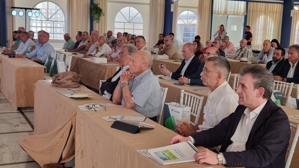 P86 01 - Expertos nacionales abogan desde El Ejido por la cogobernanza en la gestión del agua subterránea