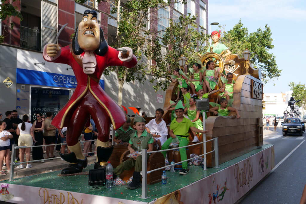 260625 BATALLA FLORES 5 - El emotivo pregón de ‘Lico’ inicia las fiestas en honor a San Isidro Labrador de El Ejido