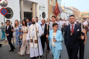 260717 VIRGEN DEL CARMEN BALERMA 6 - La Virgen del Carmen de Balerma estrena nuevo trono en su día grande