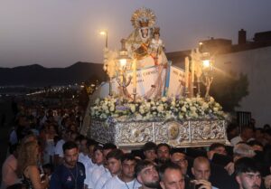 749197566 2465685703925999 5949349503362897589 n - La Virgen del Carmen de Balerma estrena nuevo trono en su día grande