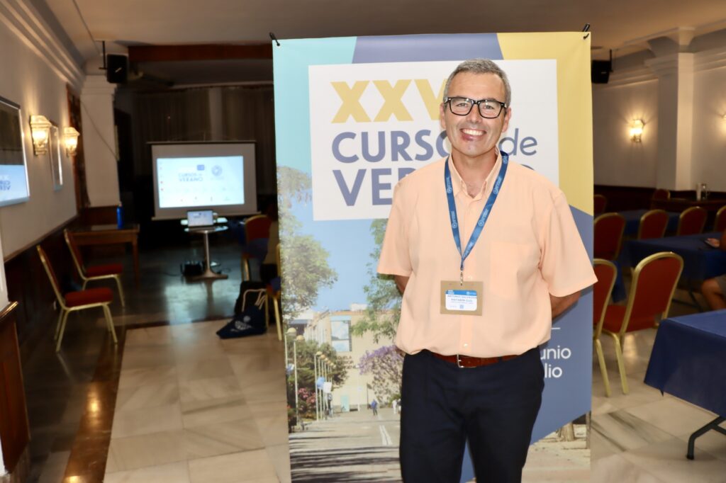 FOTO 1 UAL 17 JULIO 2026 CDV DALIAS INVERNADERO - Concluye una nueva edición de los Cursos de Verano de la UAL en el Casino de Dalías