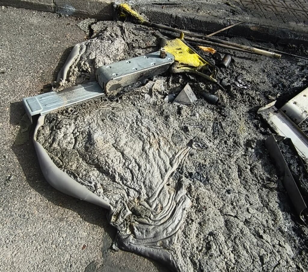 WhatsApp Image 2026 07 15 at 10.35.18 1 e1784110234480 - Noche de fuego y destrozos en Santa María del Águila tras la victoria de España contra Francia
