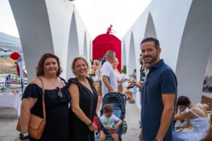 767300956 1522637629904861 5168256932217418026 n - Paseando entre Velas transporta a más de 15.000 personas hasta el Lejano Oriente