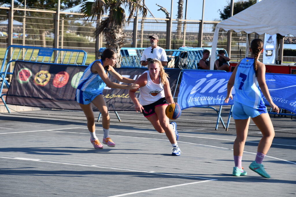 9 - Así fue la segunda jornada del I Torneo FIBA Almerimar 3x3