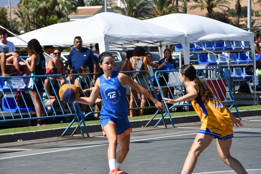 DSC 7452 - El 3x3 se estrena en Almerimar con una tarde-noche de baloncesto a pie de playa