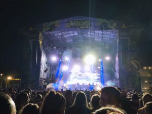 WhatsApp Image 2026 08 10 at 12.44.36 - GALERÍA: Más de 50.000 juerguistas viven la mejor semana del verano en el The Juergas Rock Fest