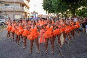 f5 f5 - Los vecinos de Las Cabañuelas se despiden de sus fiestas hasta el año que viene