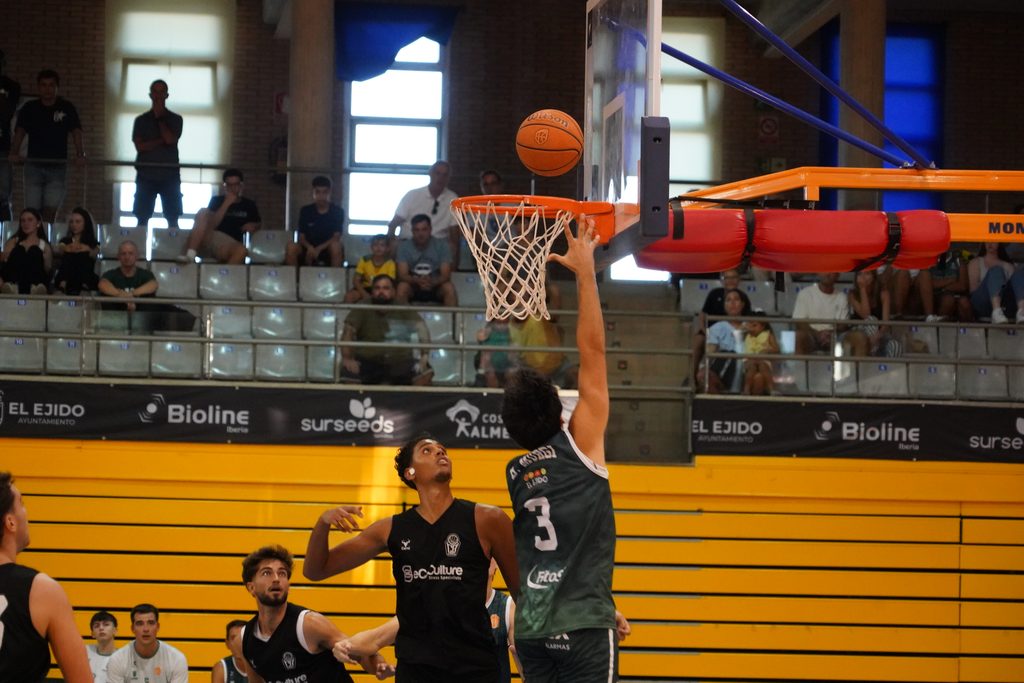 15 - Sur Seeds B. Murgi se impone a CB Almería (91-85) en su estreno en la Copa Diputación