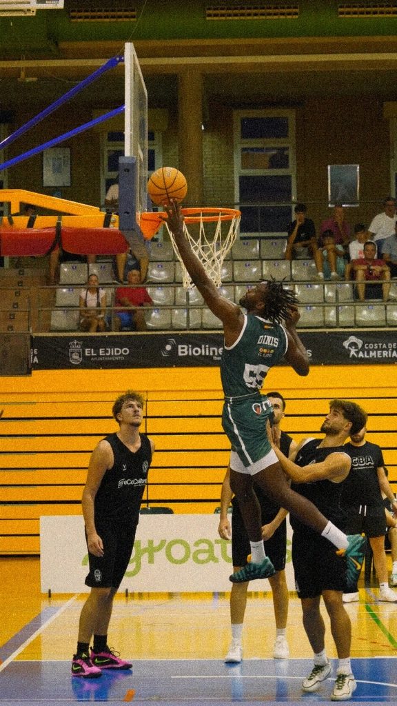 2.1 1 - Sur Seeds B. Murgi se impone a CB Almería (91-85) en su estreno en la Copa Diputación