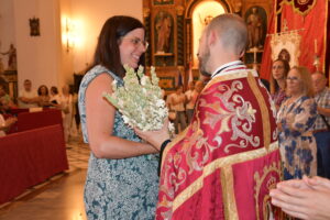 DSC 0076 - El doctor de la Selección Española Claudio Vázquez inaugura la ofrenda de nardos al Cristo de la Luz