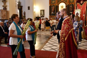 DSC 0122 - El doctor de la Selección Española Claudio Vázquez inaugura la ofrenda de nardos al Cristo de la Luz
