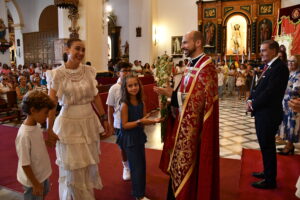 DSC 0138 - El doctor de la Selección Española Claudio Vázquez inaugura la ofrenda de nardos al Cristo de la Luz