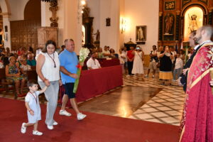DSC 0151 - El doctor de la Selección Española Claudio Vázquez inaugura la ofrenda de nardos al Cristo de la Luz