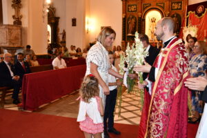 DSC 0161 - El doctor de la Selección Española Claudio Vázquez inaugura la ofrenda de nardos al Cristo de la Luz