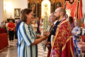 DSC 0206 - El doctor de la Selección Española Claudio Vázquez inaugura la ofrenda de nardos al Cristo de la Luz