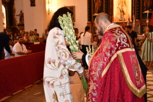 DSC 0211 - El doctor de la Selección Española Claudio Vázquez inaugura la ofrenda de nardos al Cristo de la Luz