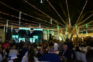 DSC 1196 2 - De noche al Casino y al amanecer a la Dianilla: así viven los dalienses sus Fiestas