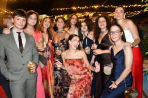 DSC 1222 1 - De noche al Casino y al amanecer a la Dianilla: así viven los dalienses sus Fiestas