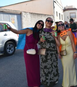 DSC 1260 1 - De noche al Casino y al amanecer a la Dianilla: así viven los dalienses sus Fiestas
