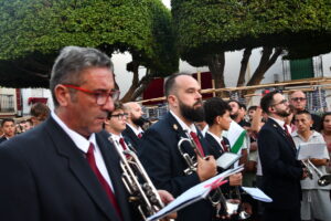 DSC 1948 - Miles de cohetes encienden la noche de Dalías en la procesión del Cristo de la Luz