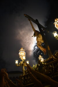 DSC 2070 - Miles de cohetes encienden la noche de Dalías en la procesión del Cristo de la Luz