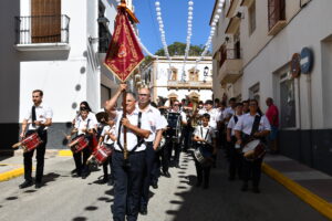 DSC 9874 - El doctor de la Selección Española Claudio Vázquez inaugura la ofrenda de nardos al Cristo de la Luz