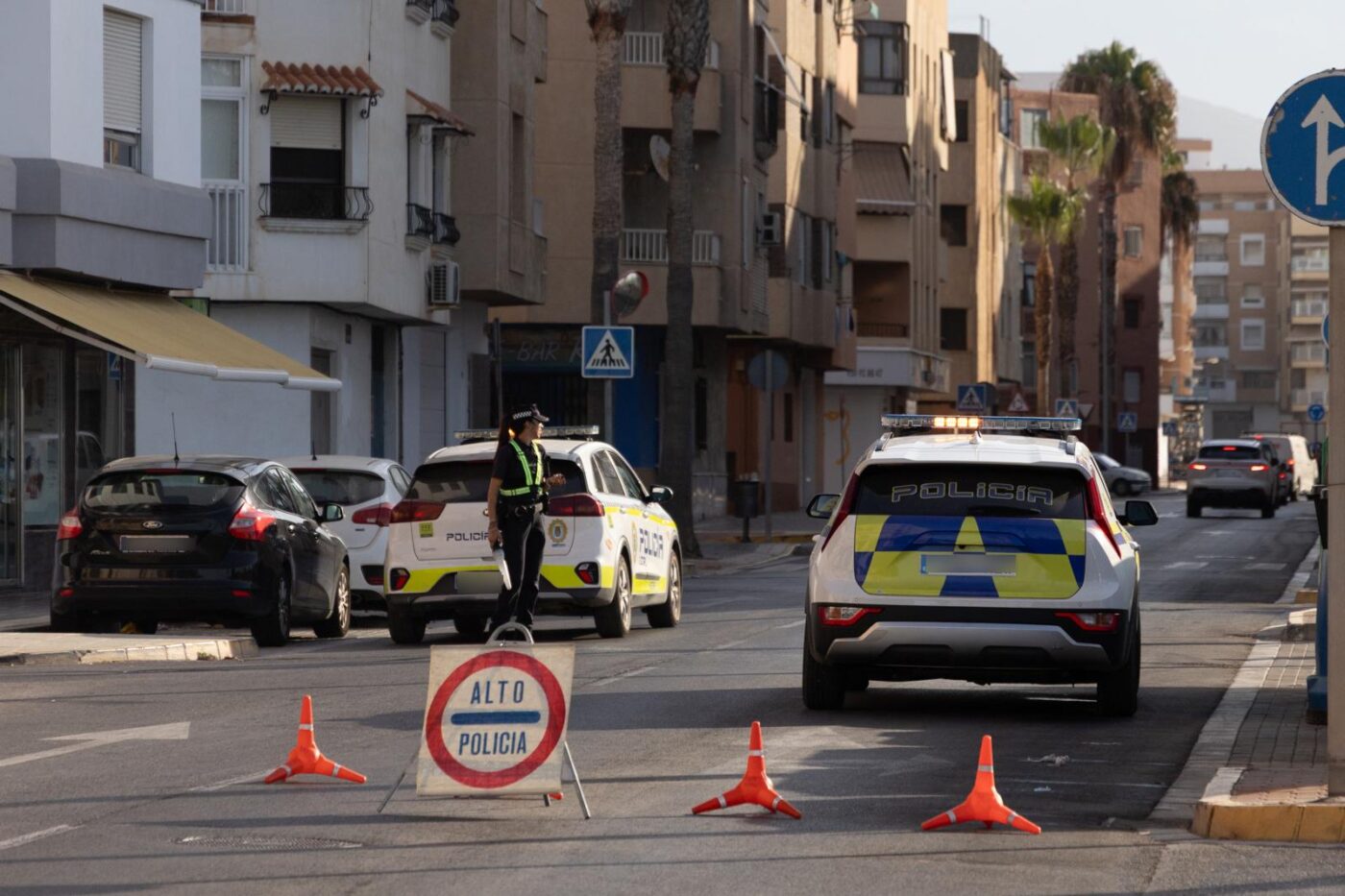 261002 La Policia Local de Adra inicia una Campana Especial sobre distracciones al volante a partir del 5 de octubre scaled - Inicio